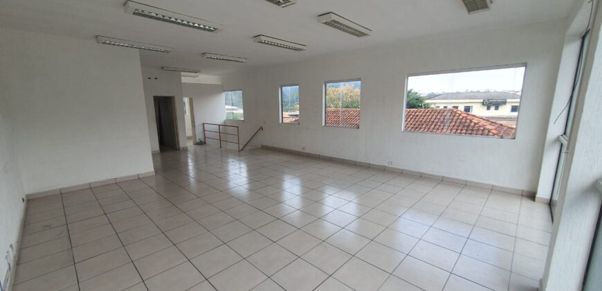 Prédio comercial – Jdm. Santa Fé