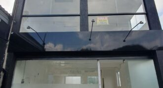 Prédio comercial – Jdm. Santa Fé